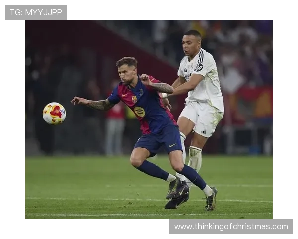 巴萨新援伊尼戈·马丁内斯为球队防线注入新活力,状态备受期待 巴萨新援伊尼戈·马丁内斯为球队防线注入新活力,状态备受期待