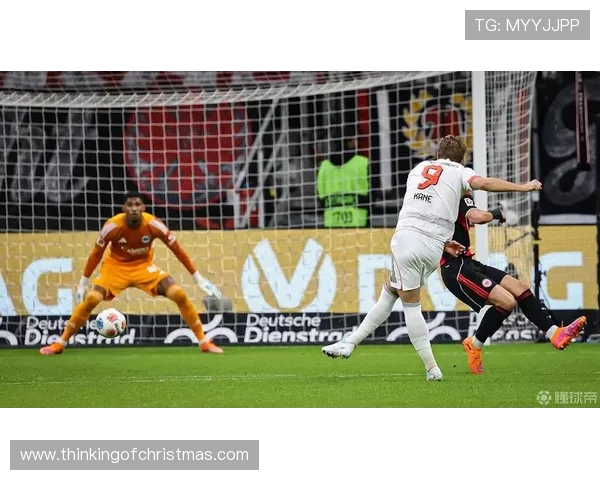 凯恩与莱万:顶级中锋稳定性差距解析 凯恩与莱万:顶级中锋稳定性差距解析