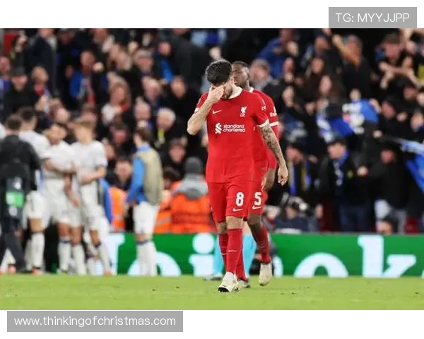 利物浦关键战表现崩盘,防守稳定性与战术应对问题凸显 利物浦关键战表现崩盘,防守稳定性与战术应对问题凸显